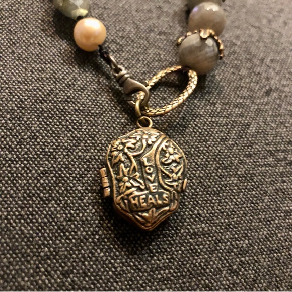 Love Heals Labradorite & Pearl Locket Mala Necklace - Picture 2 of 7